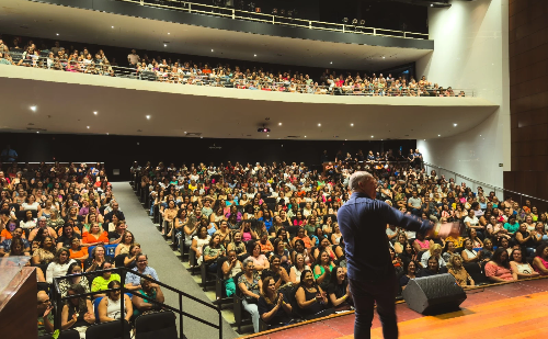 Ipatinga sedia Seminário de Educação Inclusiva com palestra de especialista da USP