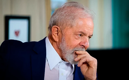 Lula sinaliza não se opor à redução de penas de golpistas