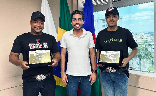 Atletas ipatinguenses campeões do Team Penning em Barretos são homenageados pela Prefeitura de Ipatinga