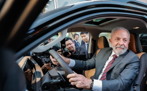 Lula amplia vantagem em cenários de segundo turno, aponta Genial/Quaest