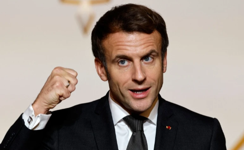 Macron e esposa apresentam provas em processo de difamação nos EUA