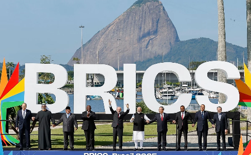 Encontro do Brics expõe riscos da política externa brasileira