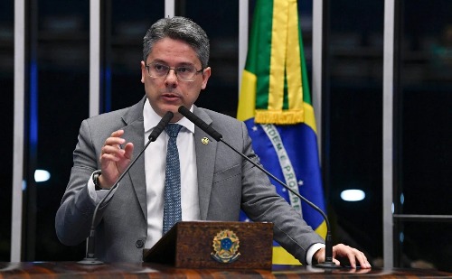 Alessandro Vieira assume relatoria da PEC da Blindagem no Senado