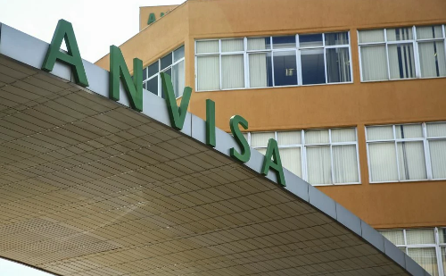 Lote de remédio para hipertensão é suspenso após detecção de vidro