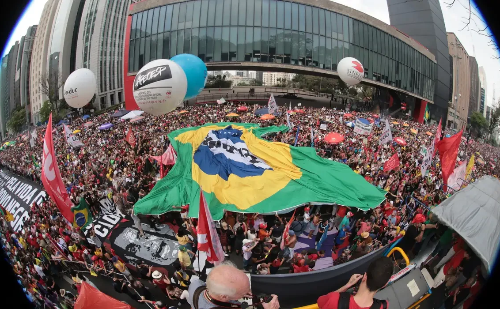 Paulinho da Força mantém relatório do PL da Dosimetria apesar de protestos