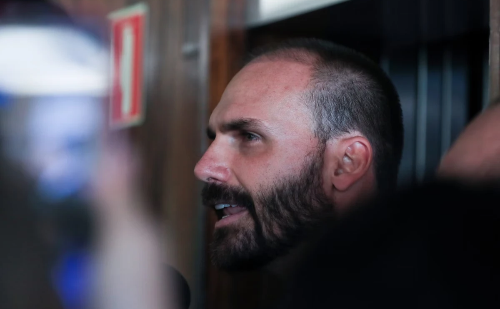 Eduardo Bolsonaro é barrado da liderança da minoria e pode ter mandato cassado