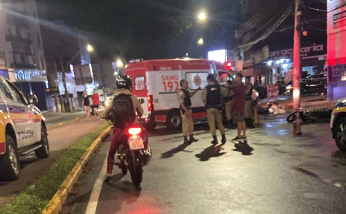 Vídeo: casal é alvo de tiros em via movimentada de Ipatinga