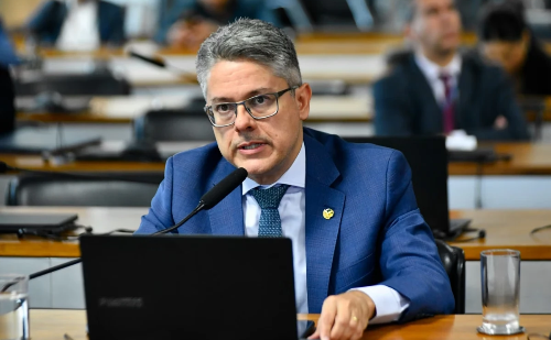 Relator do Senado recomenda rejeição da PEC da Blindagem