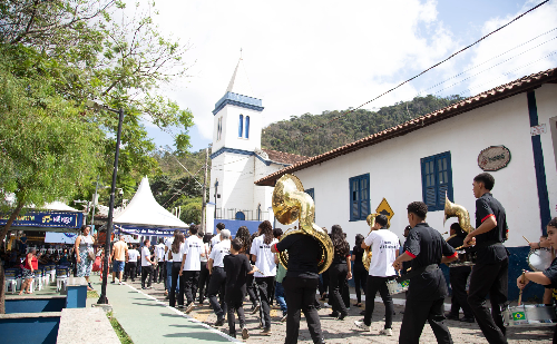Encontro de Bandas de Música em Antônio Dias reúnem comunidade e tradição