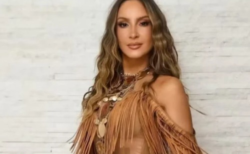 Evangélica, Claudia Leitte reage a críticas por cantar no Carnaval