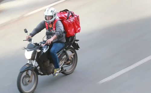 iFood e Governo de MG firmam parceria para capacitar motoboys