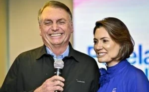 Michelle Bolsonaro se lança no jogo de 2026 e expõe crise interna no bolsonarismo