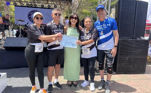 Prefeito de Timóteo é homenageado durante evento esportivo