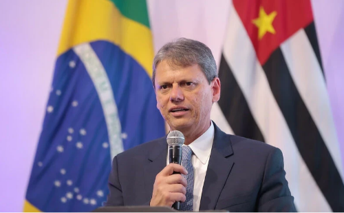Após encontro com Bolsonaro, Tarcísio confirma que disputará reeleição em São Paulo