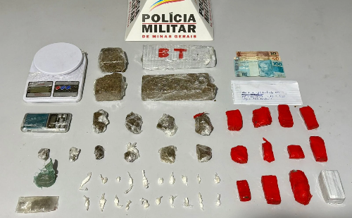 Polícia Militar desmantela ponto de tráfico em área de mata em Ipatinga