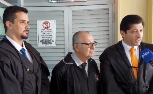Vídeo: julgamento em Ipatinga: defesa pede negativa de autoria em caso de triplo homicídio