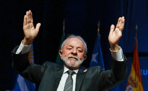 Lula recebe R$ 12,5 mil mensais como anistiado político