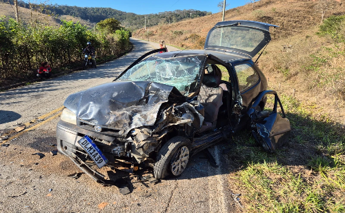 Acidente na LMG-820 deixa quatro vítimas em São Domingos do Prata