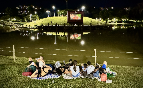 Cinema gratuito no Parque Ipanema começa hoje em Ipatinga; confira programação