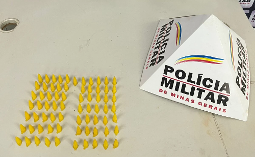 PM descobre esconderijo com drogas após denúncia em Itabira