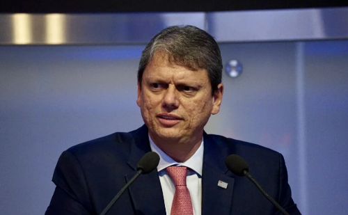 Operação em SP prende 19 suspeitos por adulterar bebidas e apreende mais de 7 mil garrafas