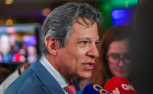 Conversa entre Lula e Trump sobre tarifa impulsiona sinal positivo de Haddad