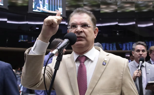 Oposição celebra movimento de Trump após ligação com Lula e exalta nomeação de Marco Rubio