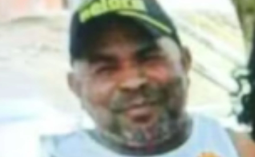 Homem é condenado a 21 anos de prisão por matar homem a golpes de enxada e agredir companheira em Iapu
