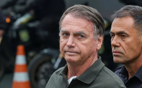 Moraes libera visitas a Bolsonaro em meio à disputa por liderança da direita