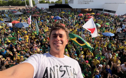 Manifestantes pedem anistia a Bolsonaro na Esplanada