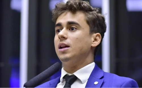 Nikolas Ferreira vota por engano com base de Lula e provoca confusão na Câmara