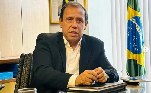 Presidente do Sindnapi depõe na CPMI do INSS sobre suspeitas de fraudes