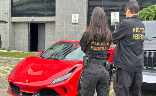 Operação da PF apreende carros de luxo em investigação sobre sindicato ligado a irmão de Lula