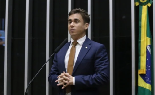 Nikolas provoca Barroso com ironia sobre aposentadoria