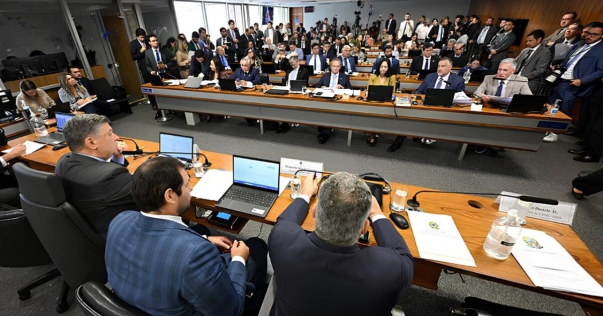 CPMI do INSS encerra fase de sessões após sete meses e STF barra ...